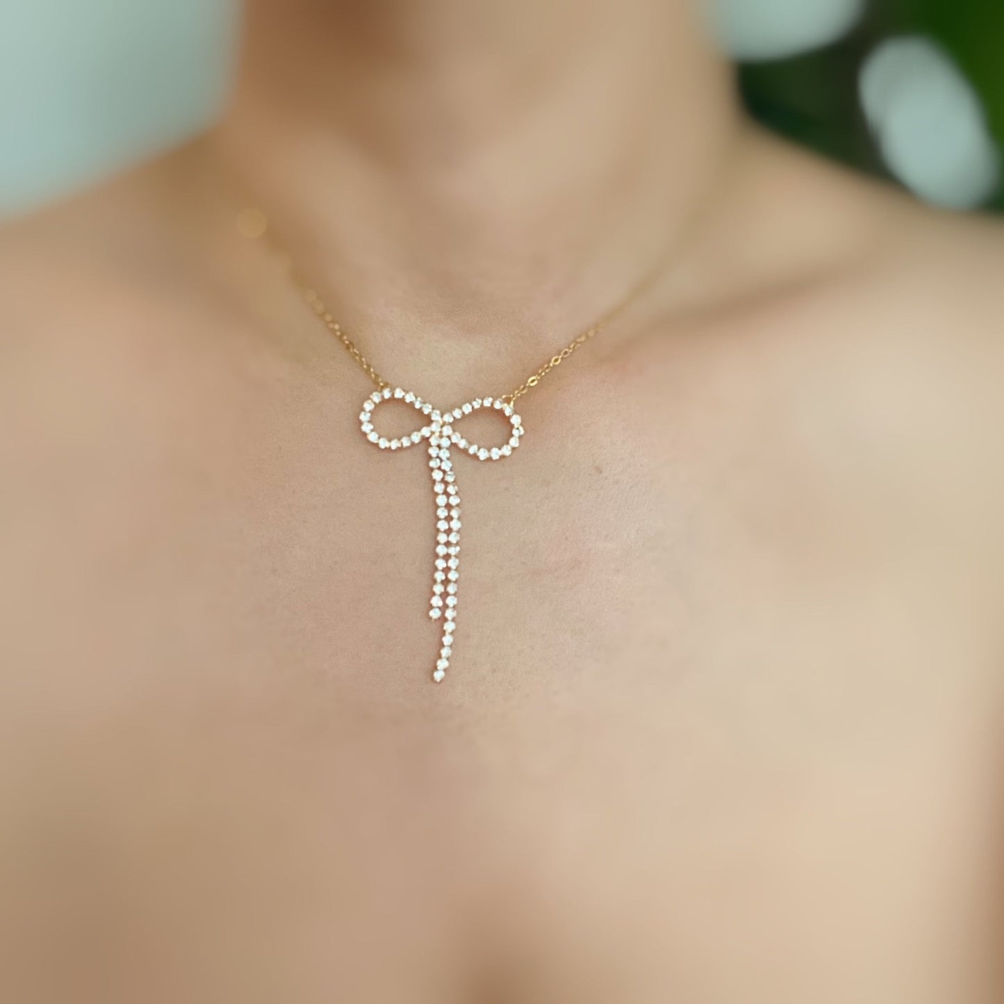 Adorable Shine Bow Necklace - Glam Gurls