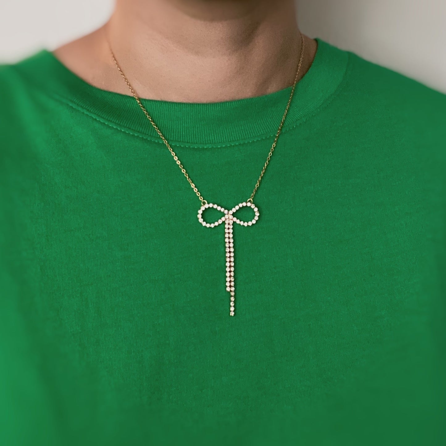 Adorable Shine Bow Necklace - Glam Gurls
