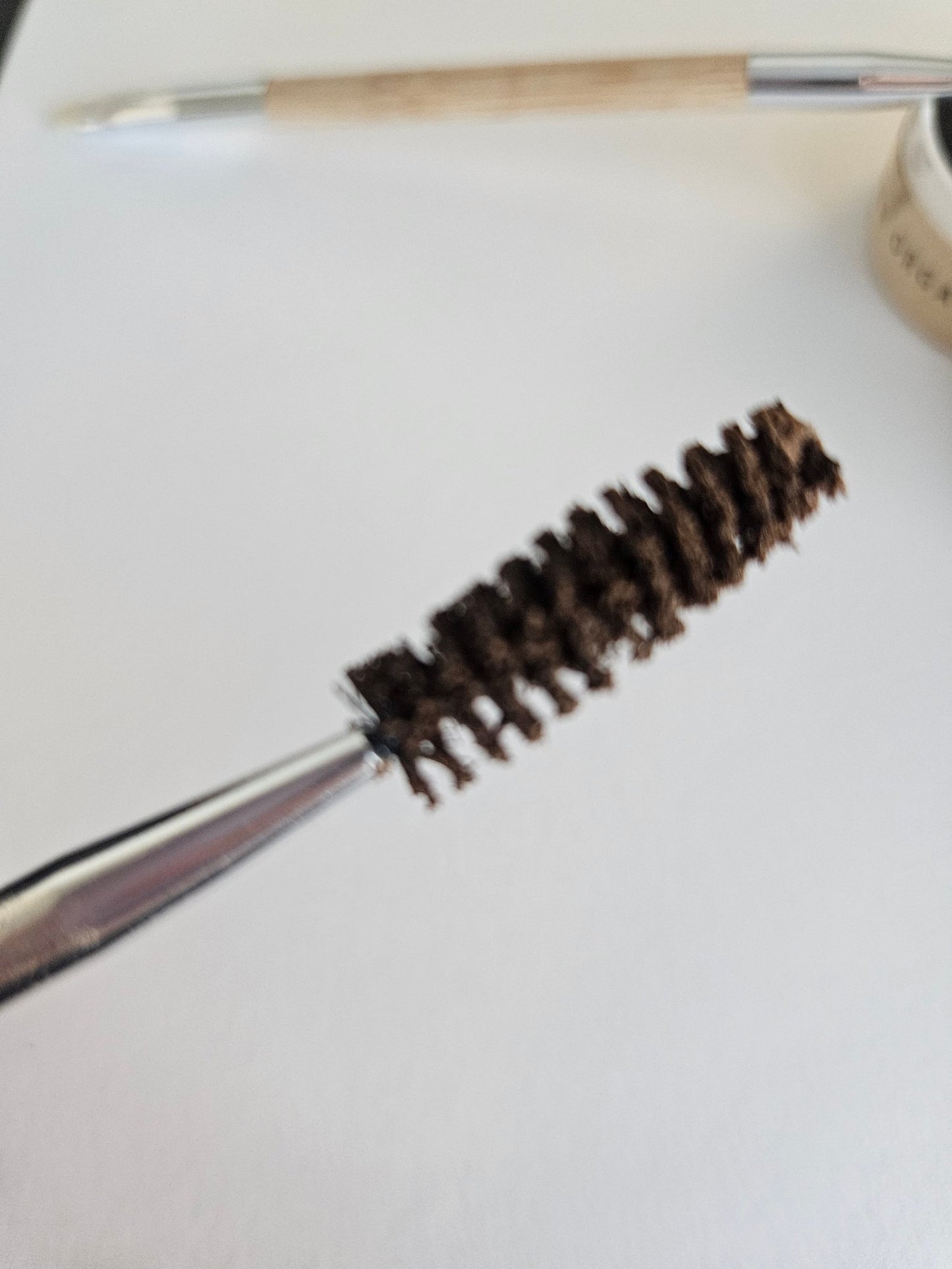 Eco - Friendly Double - Sided Bare Wood Brow & Mascara Brush - Glam Gurls