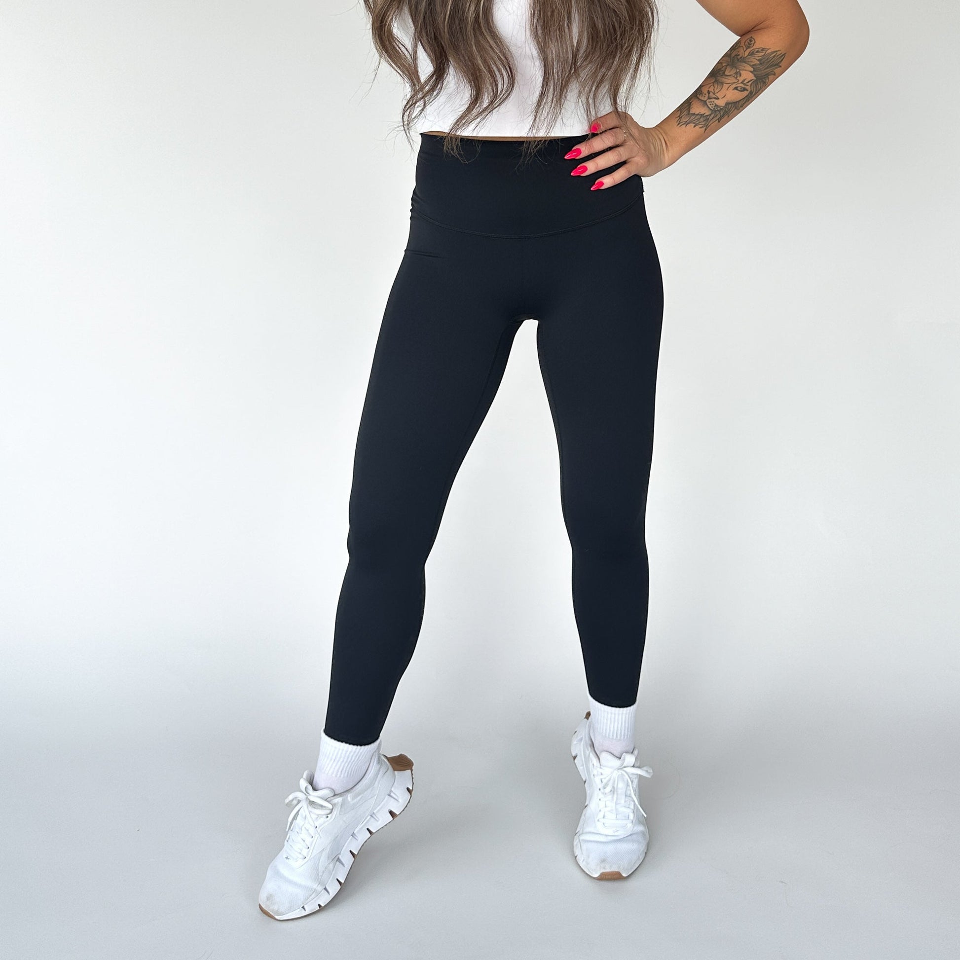 DYM Athletics Buttery Soft Seamless Leggings in black, showcasing a fit that offers comfort and support for activewear enthusiasts.