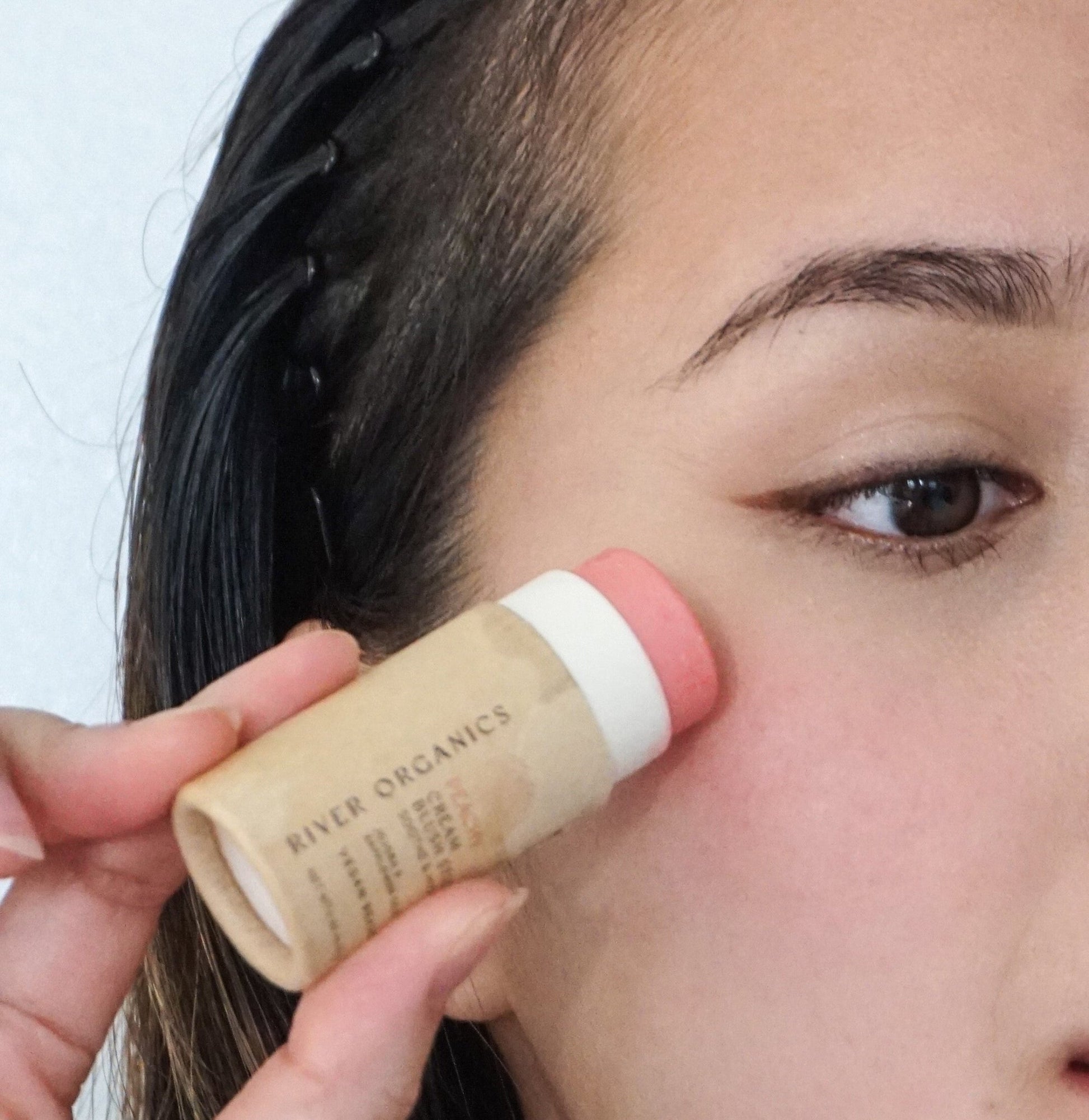Creamy Vegan Blush Stick - Peachy - Glam Gurls