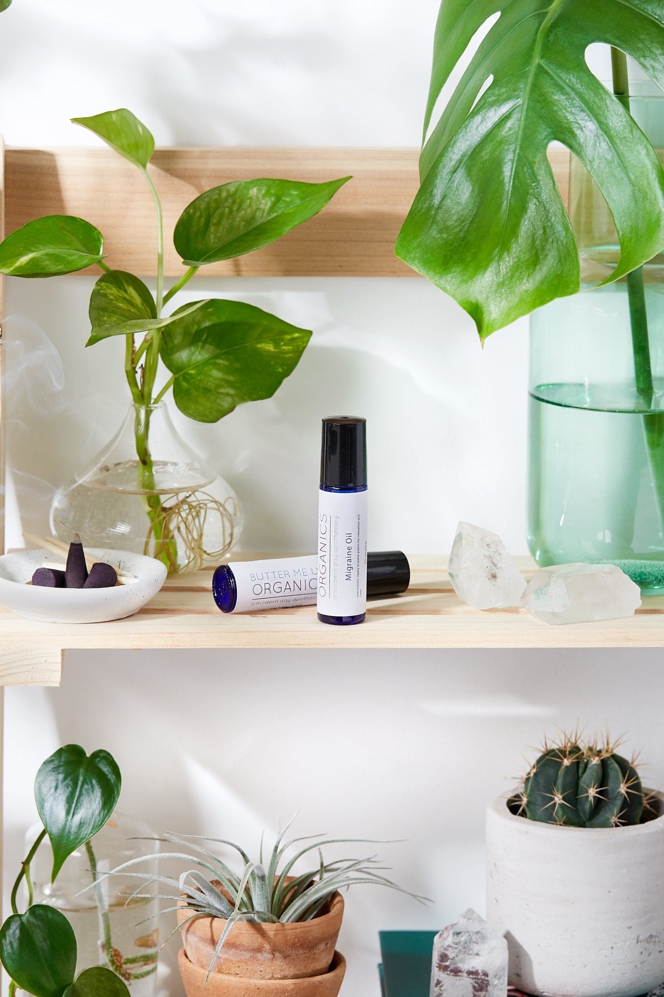 Organic Caffeinated Under Eye Serum / Under Eye Repair / Dark Circles / Puffiness / Fine Lines / Butter Me Up Organics / Caffeine - Glam Gurls