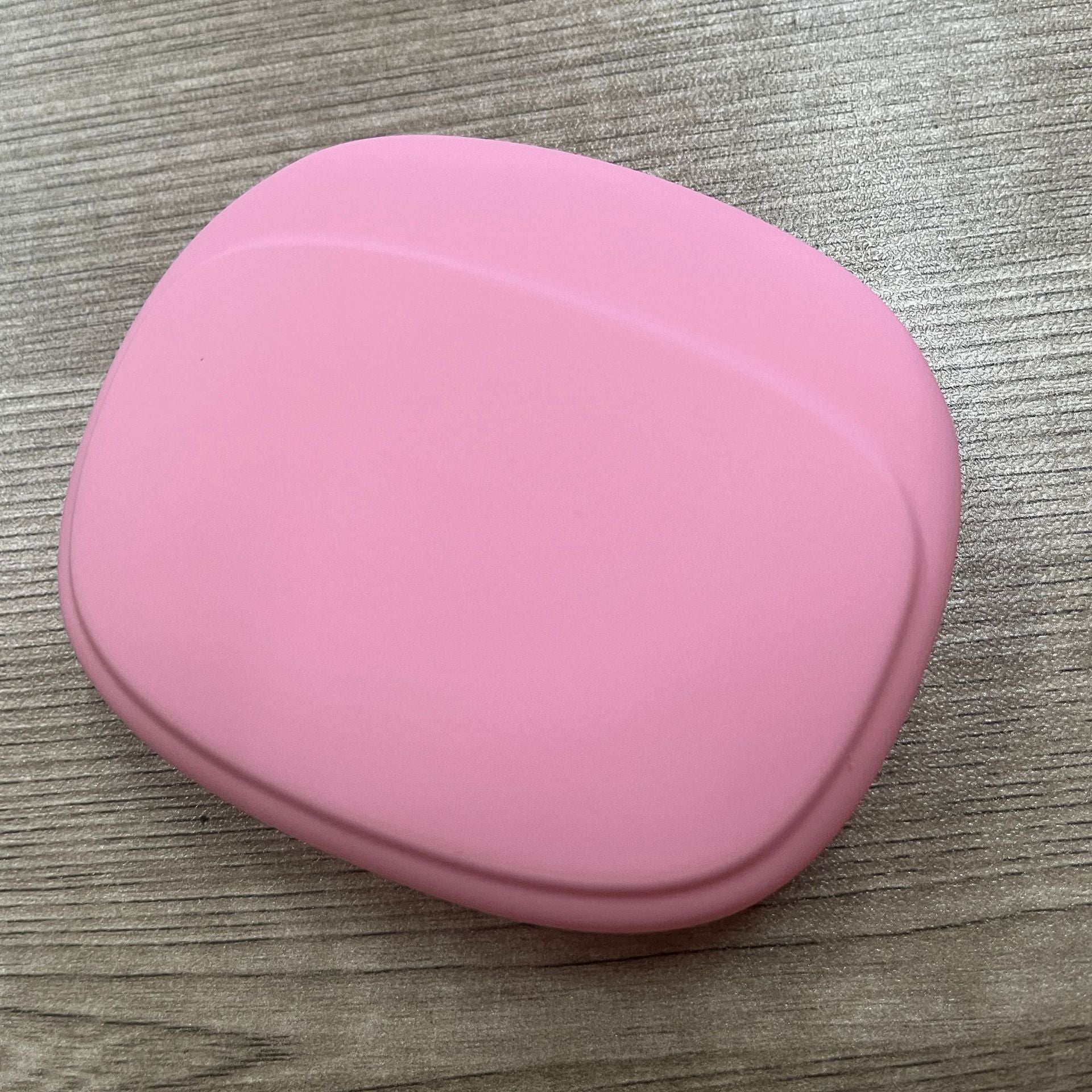 Silicone earphone cable bag Data cable storage case Silicone storage bag Silicone earphone bag - Glam Gurls